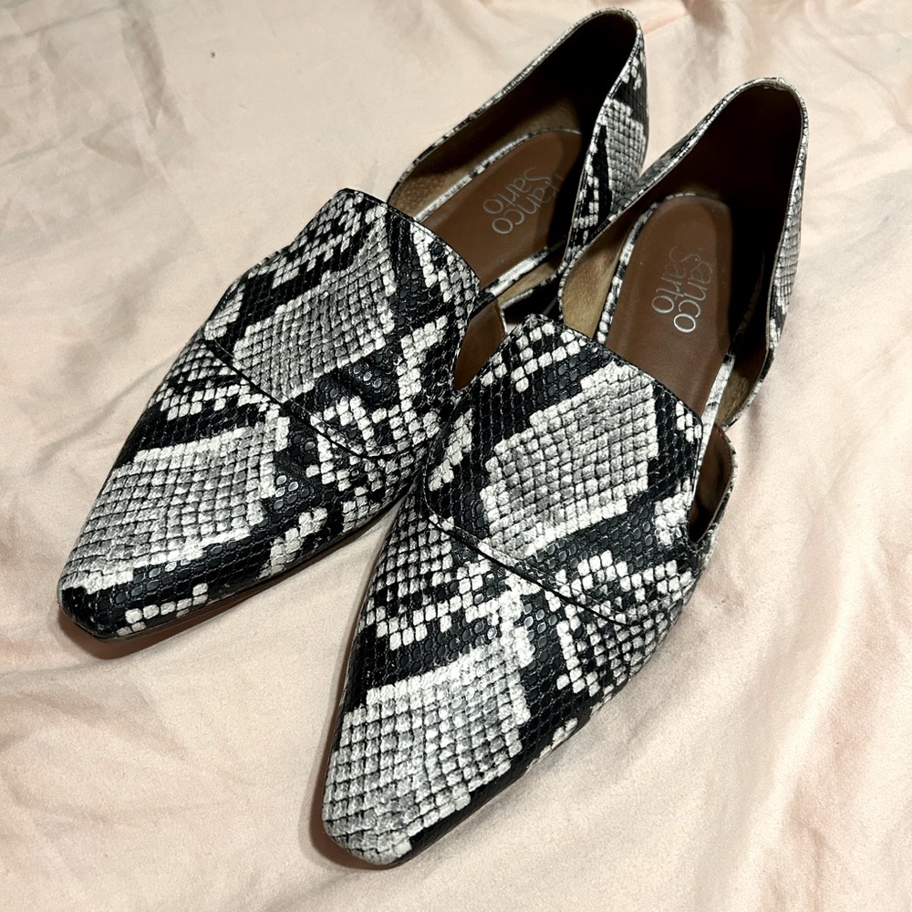Franco Sarto Snakeskin black/cream faux leather flats 9.5